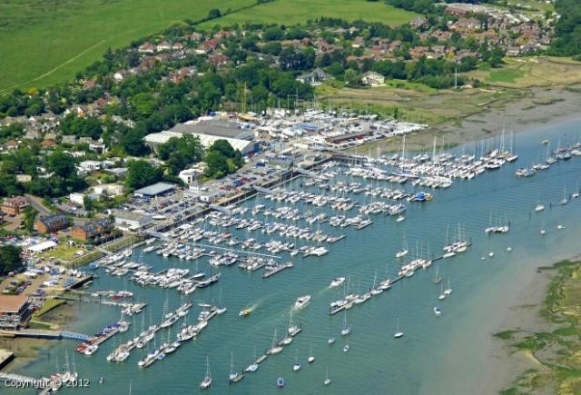  Die schöne Port Hamble Marina ist ein idealer Ort